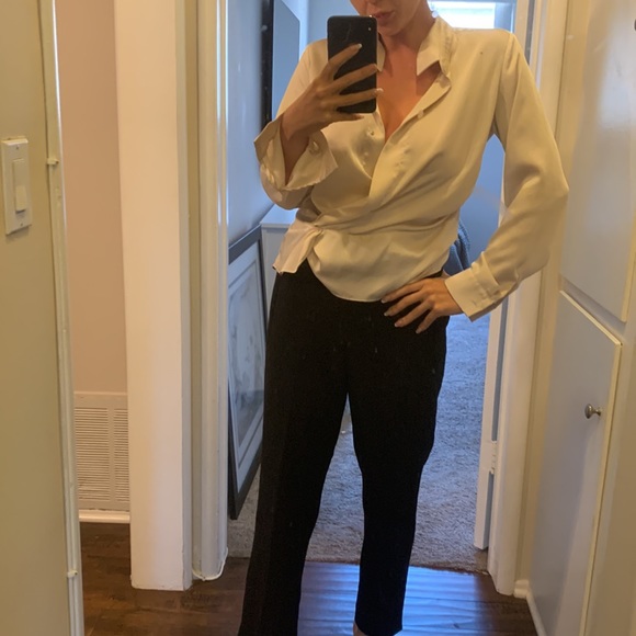 Super cute button down Sofia Richie vibes - Picture 4 of 6